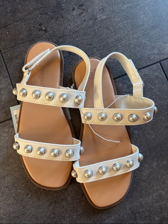 Cat & Jack Other - Pearl Studded White kids Slingback Sandals